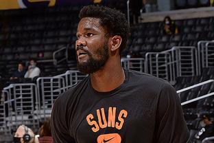 杨晨对话施拉普纳：中国球员不该只为钱踢球，留洋从乙级开始（杨晨与施拉普纳对话：中国球员不应唯钱是图，留洋应从乙级打起）