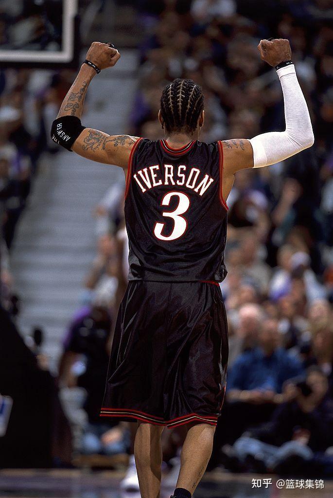 无缘升级向球迷跪拜道歉，水原三星主帅卞成焕赛后主动辞职（无缘升级后向球迷下跪致歉，水原三星主帅卞成焕赛后请辞）