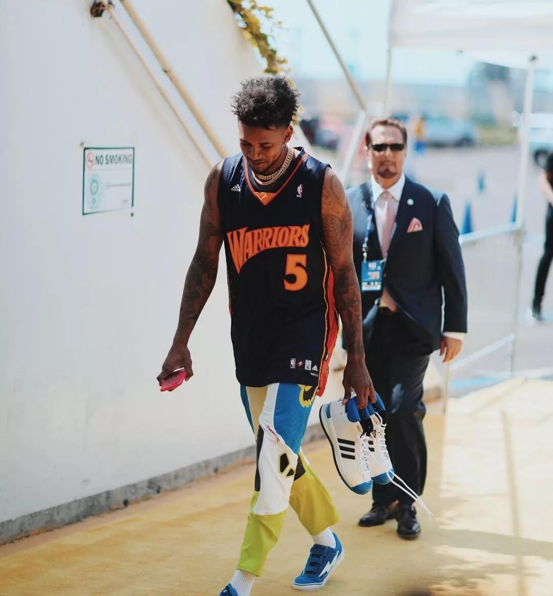 打破魔咒！步行者成联盟最后一支斩获赛季客场首胜球队（魔咒终结！步行者成本季联盟最后一支收获客场首胜的球队）